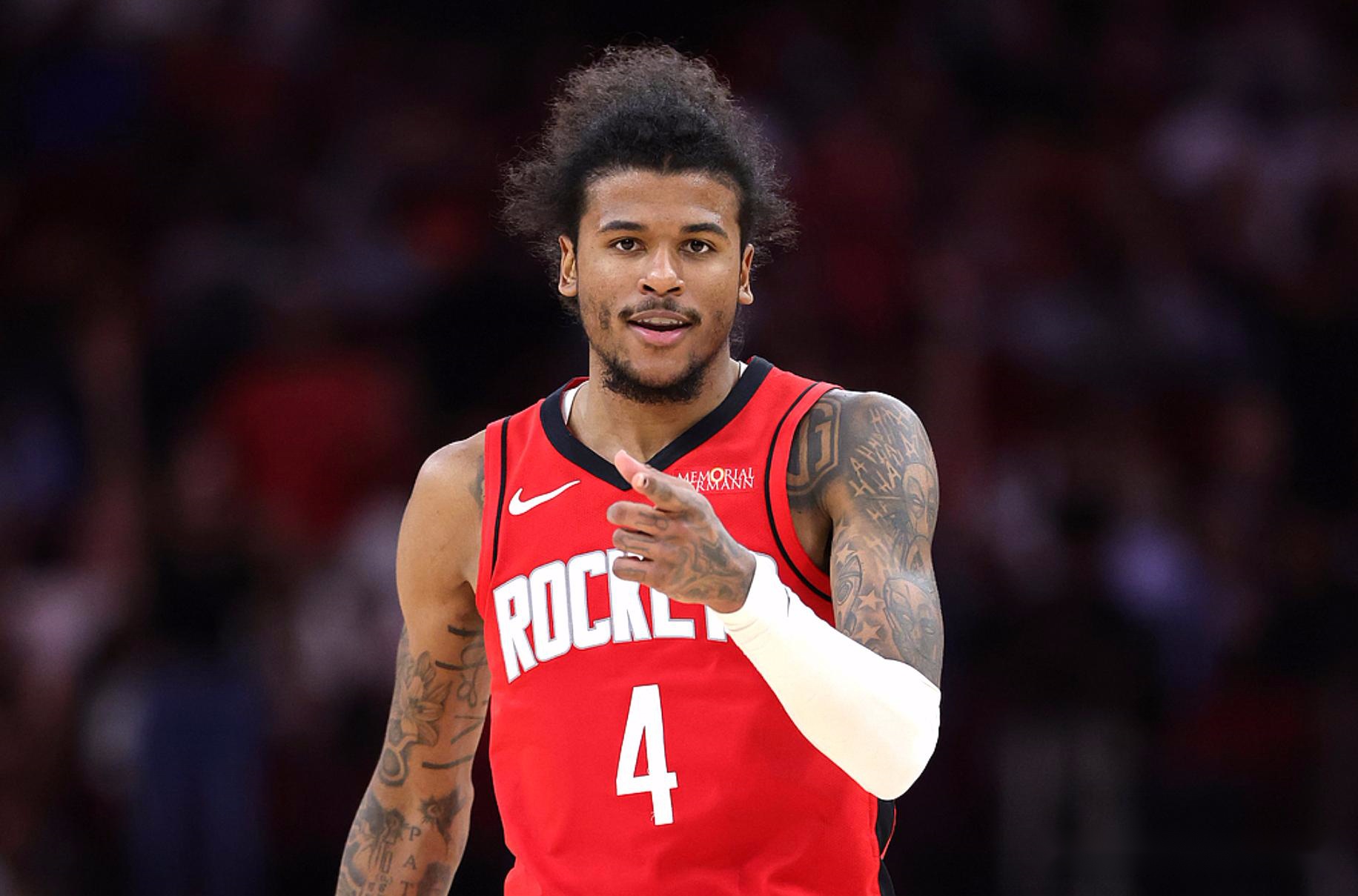 关于斯图加特攻守兼备，取得惊人胜利的信息