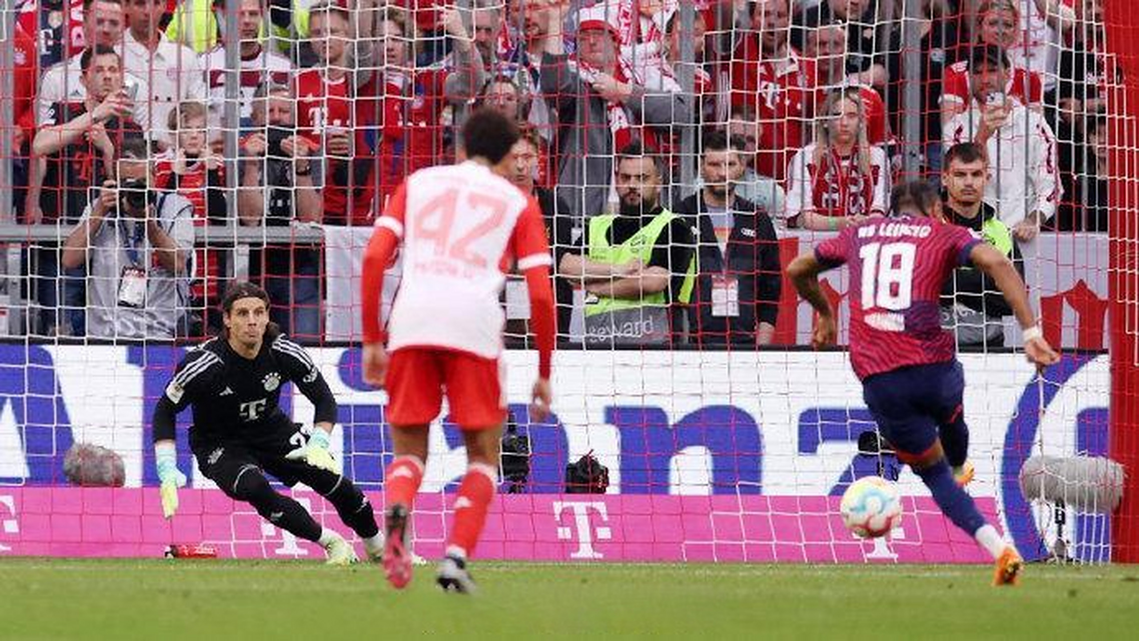 里昂主场不敌桑普，遭遇三连败的简单介绍