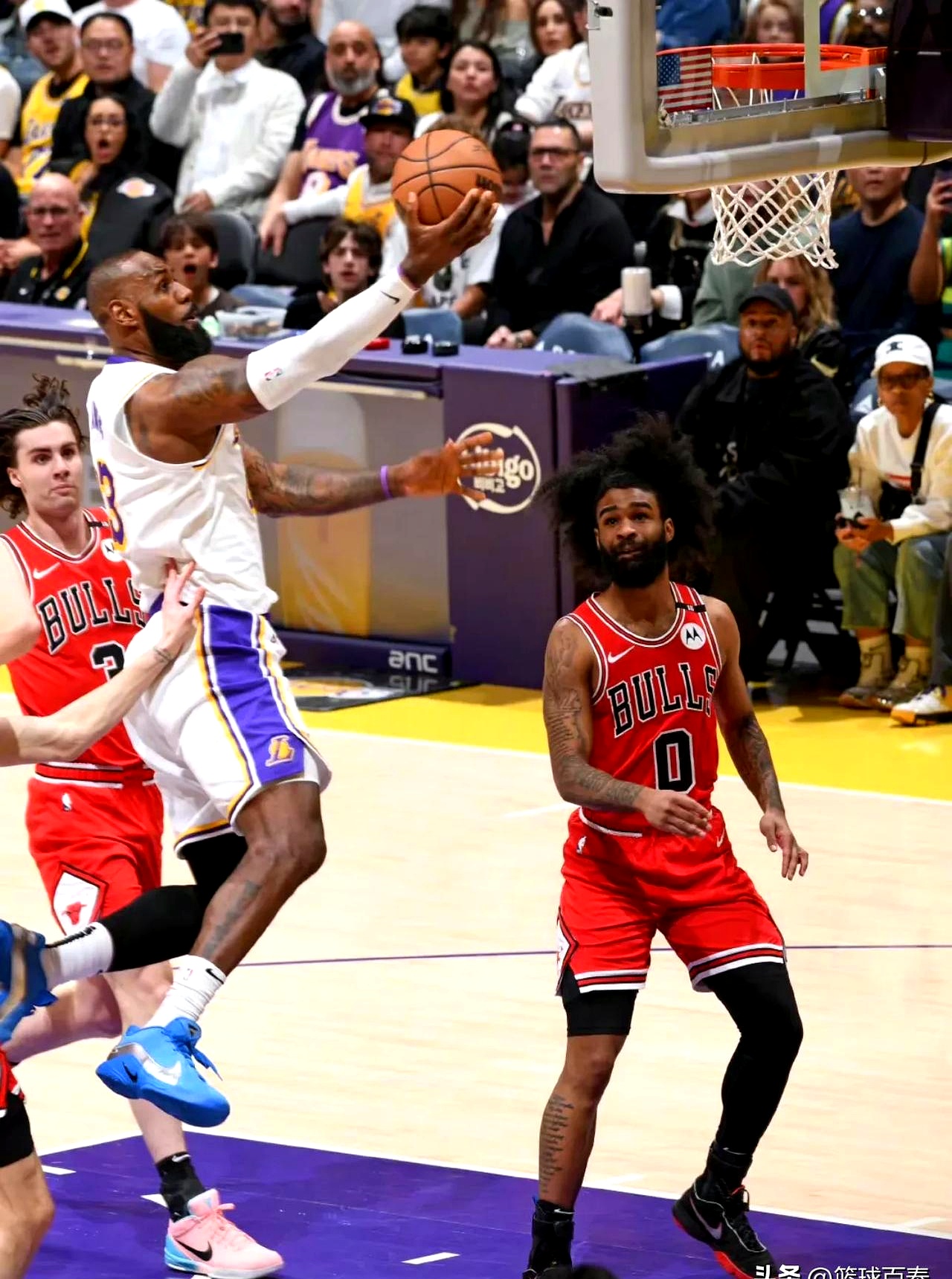 湖人逆转火箭，费沃斯制霸全场的简单介绍