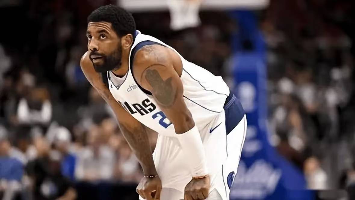 雄鹿不敌独行侠，惨遭逆转