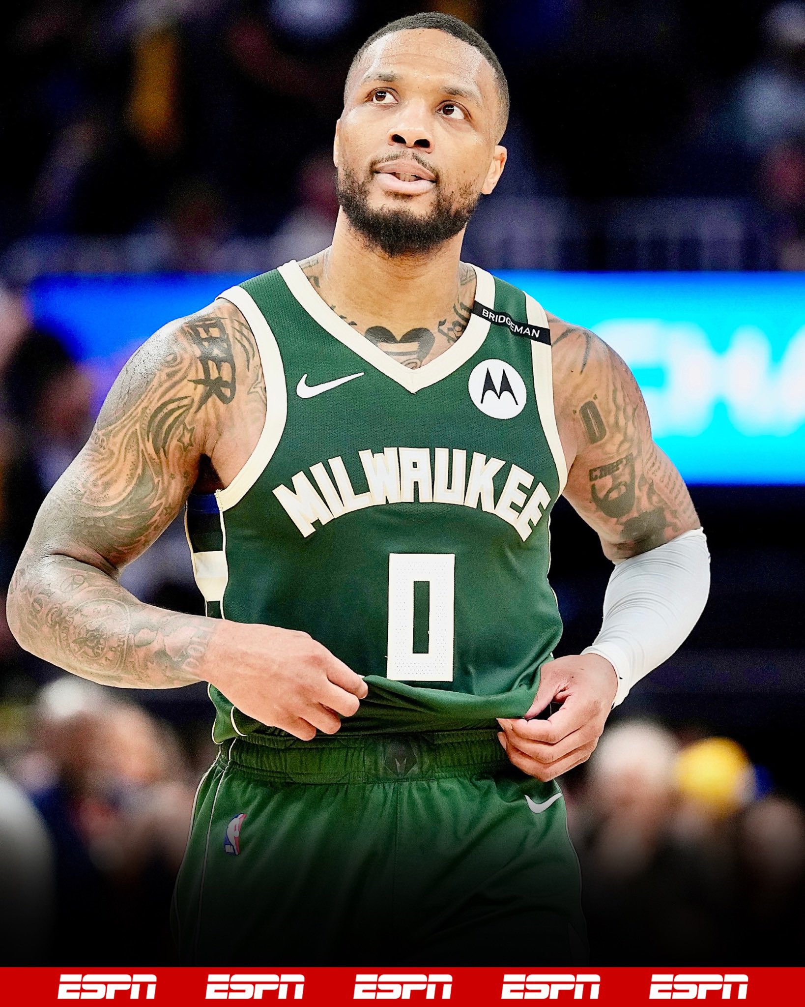 雄鹿战胜马刺，米德尔顿独揽得分王