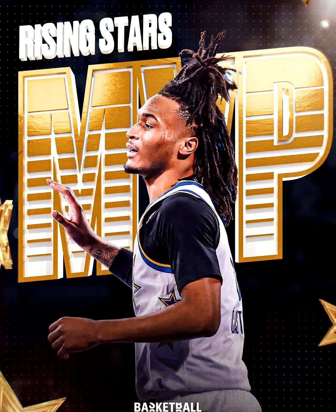 马刺完胜爵士，德罗赞24分送16助攻的简单介绍