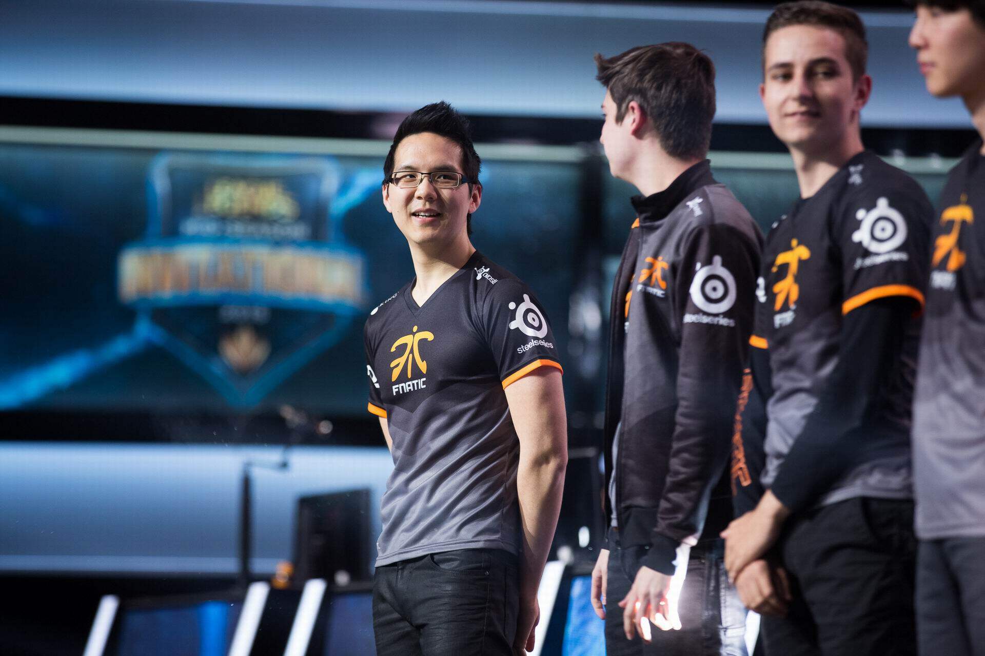 关于FNC完胜FPX，Flandre惊艳世界的信息