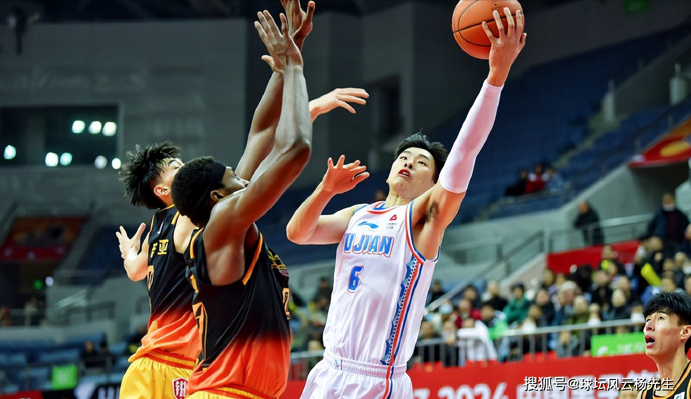 福建队险胜北京队，浓眉哥关键制胜